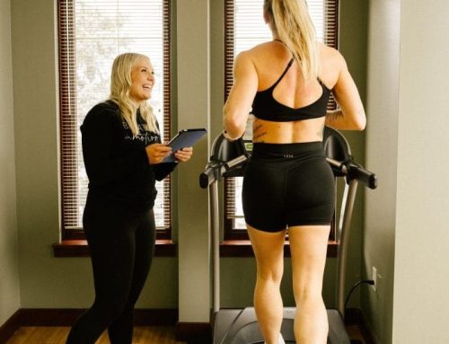 When Can You Return to Running Postpartum? A Safe Plan for Brookfield & Mequon Moms